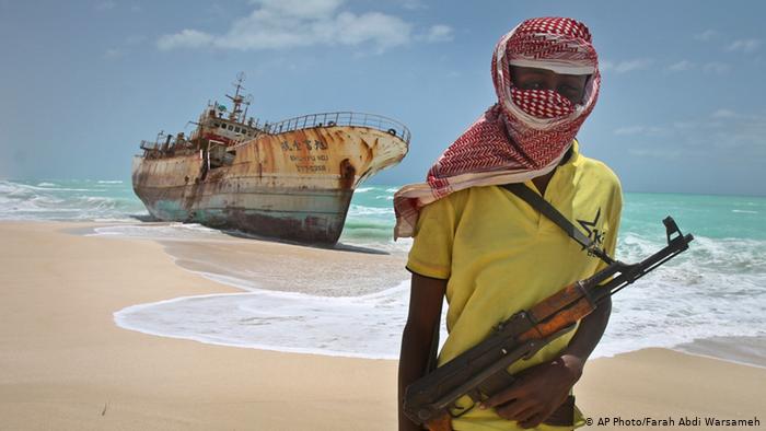 Pirates hijack Panama-flagged ship off Somalia