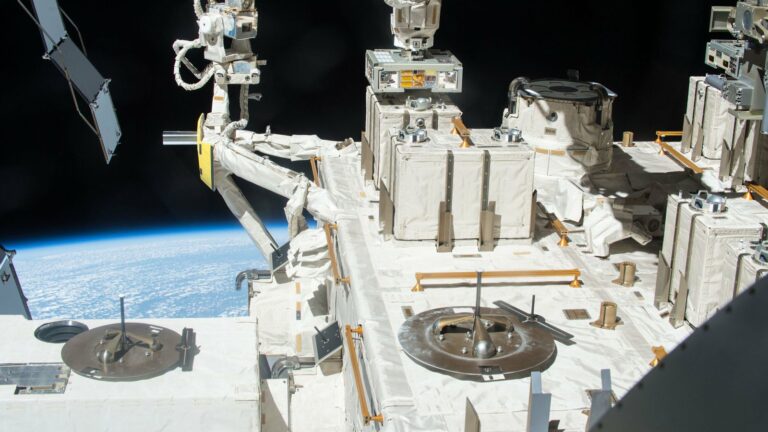 Bacteria could survive journey to Mars, according to International Space Station study