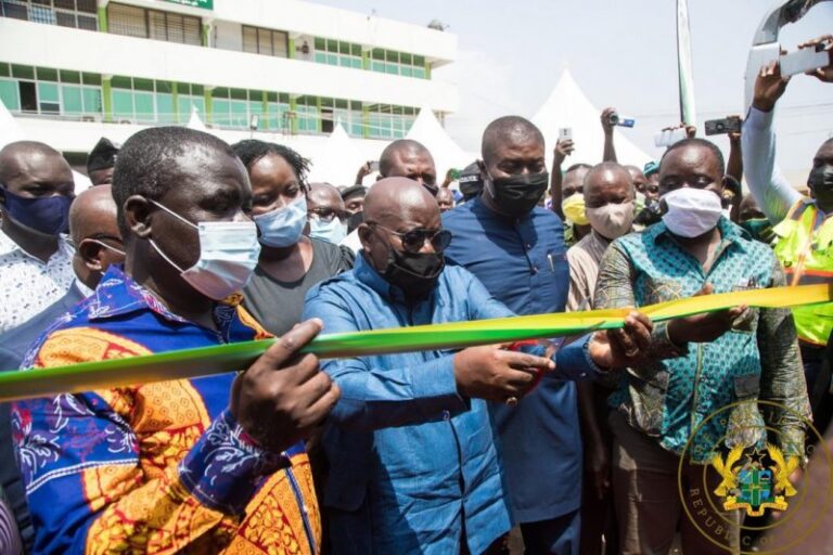 President Akufo-Addo presents 100 buses to STC Coaches Limited