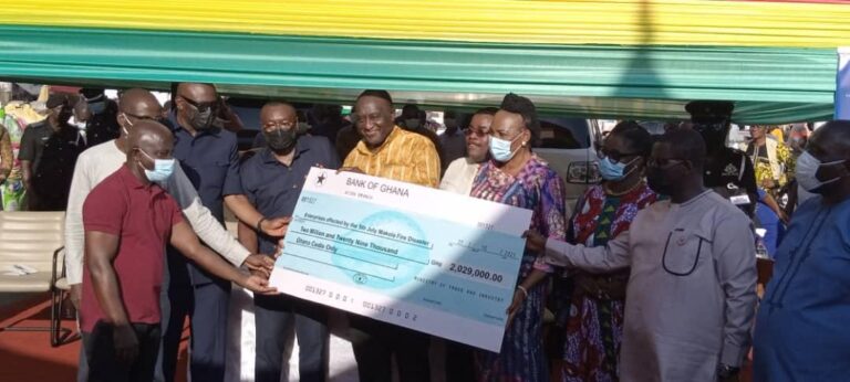 Government supports Makola fire victims with over GHS 2 million