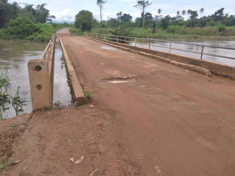 Tafi Atome-Anfoe Aveti bridge nears collapse, hinders transport.